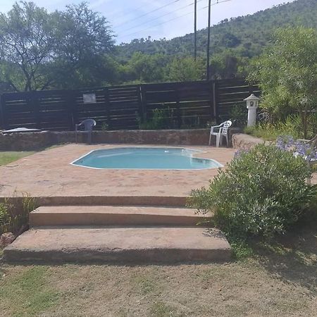 Chalet 2 Camping Style At Cynthias Country Outside Bathrooms Hartbeespoort Dış mekan fotoğraf